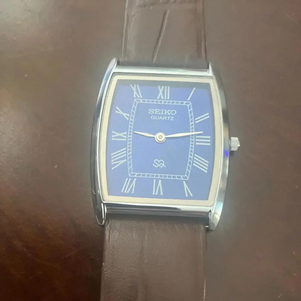 Seiko‎ Blue & Brown Quartz Watch 33mm tonneau/barrel Vintage